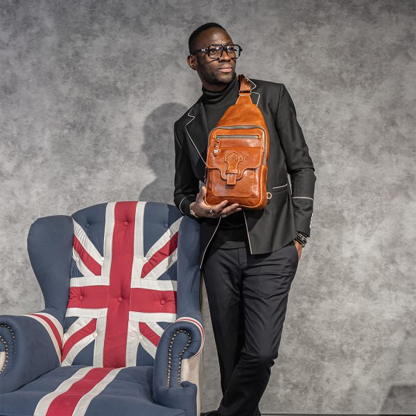 N-0006. Нагрудная сумка.