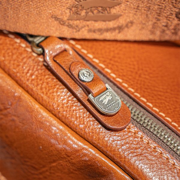 N-0006. Нагрудная сумка.