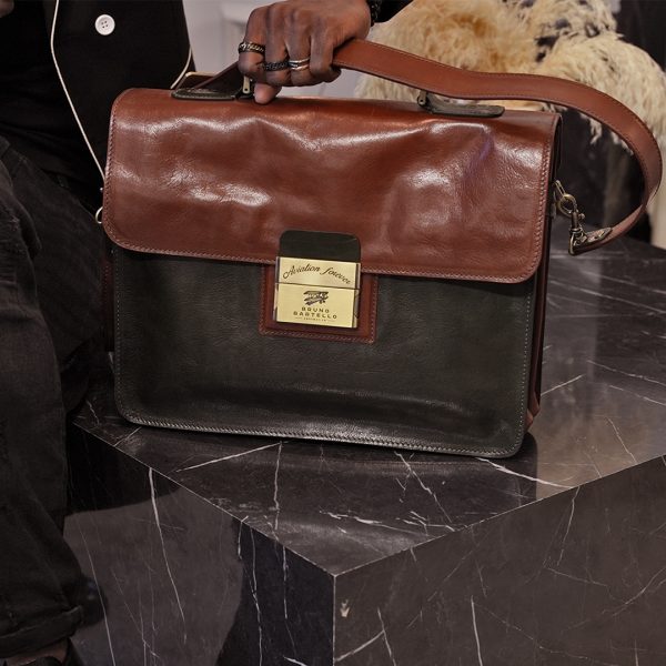 P-0018. Портфель.