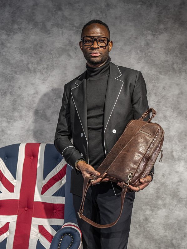 N-0016. Нагрудная сумка.