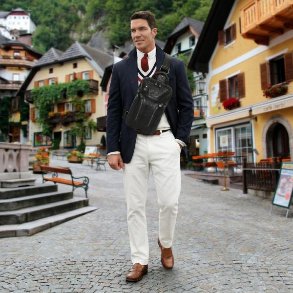 N-0014. Нагрудная сумка.