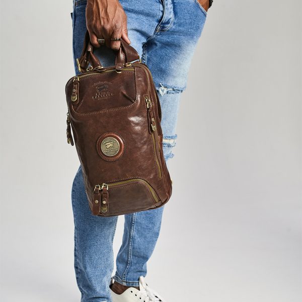 N-0016. Нагрудная сумка.