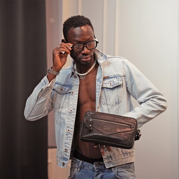 B-0025. Борсетка.