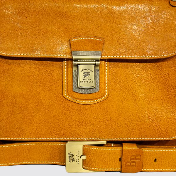 P-0044. Портфель.