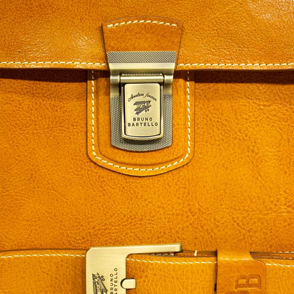 P-0044. Портфель.