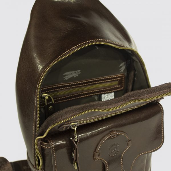 N-0020. Нагрудная сумка.