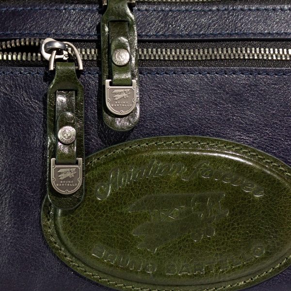 B-0042. Борсетка.